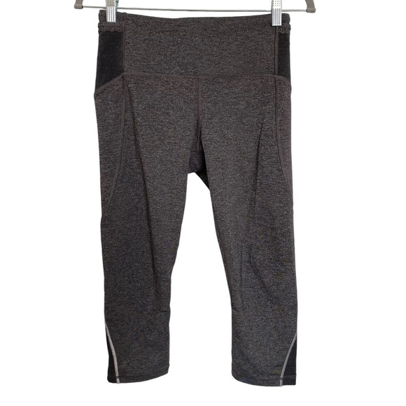 Lululemon Free Runner Crop Size 6 Gray - Picture 1 of 13
